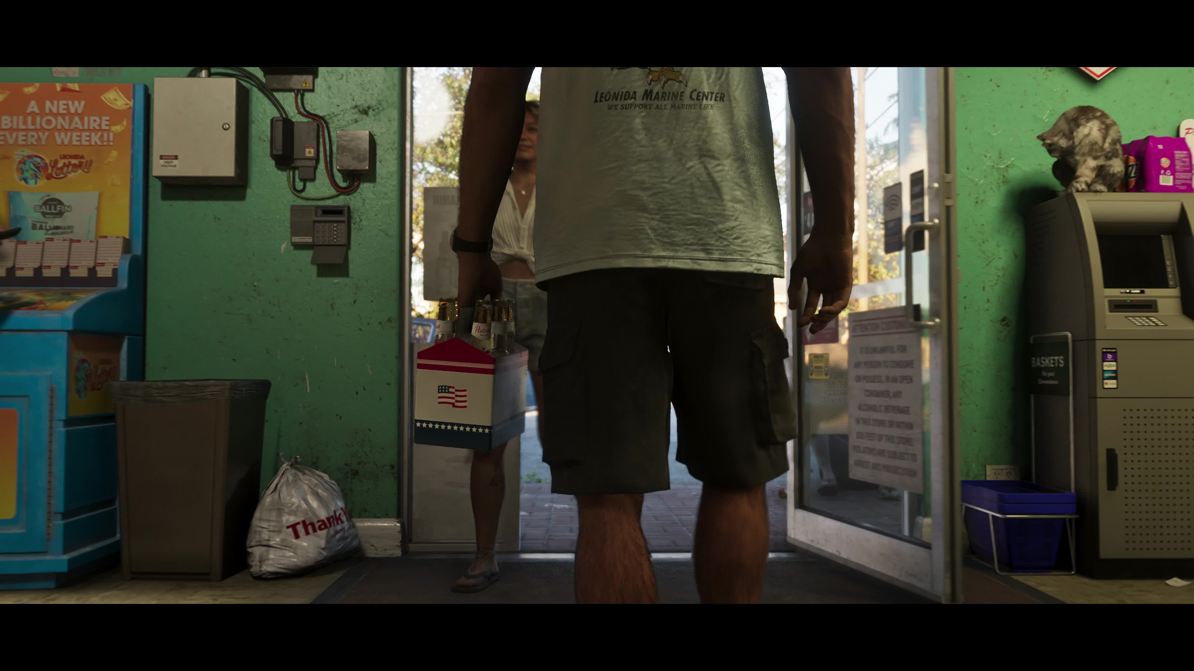 Katze auf einem Geldautomaten rechts im Bild, Originalframe aus GTA VI Trailer 2